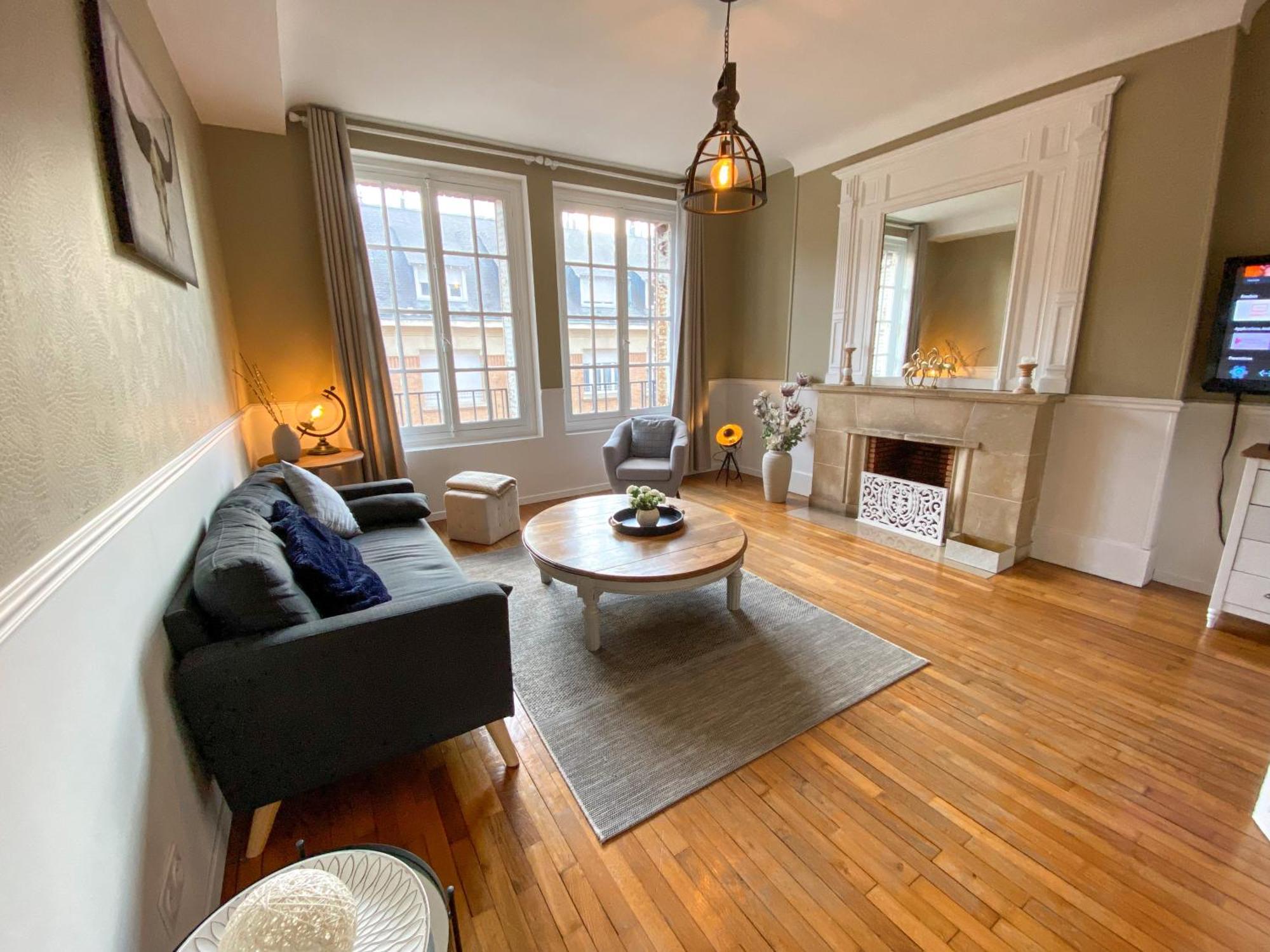 Appartement Chic, 3 Chambres, Hyper Centre-Ville, Parking Payant Амьен Экстерьер фото